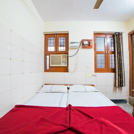 Hotel O Sree Radha Lodge Near Snow World Secundurabad Extérieur photo