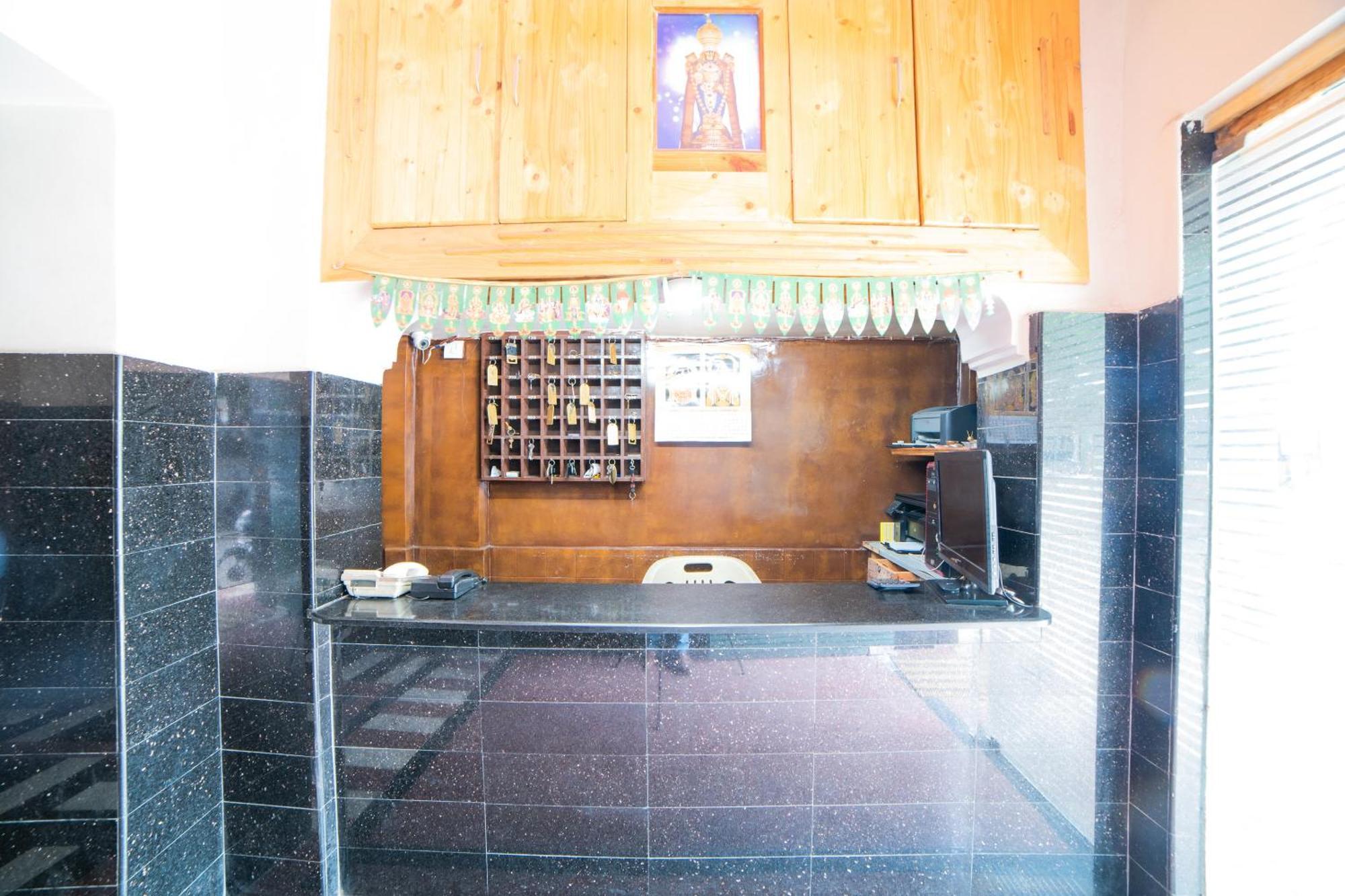 Hotel O Sree Radha Lodge Near Snow World Secundurabad Extérieur photo